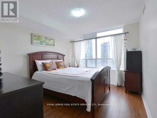 3001 - 310 Burnhamthorpe Road W, Mississauga, Ontario  L5B 4P9 - Photo 8 - W12430572