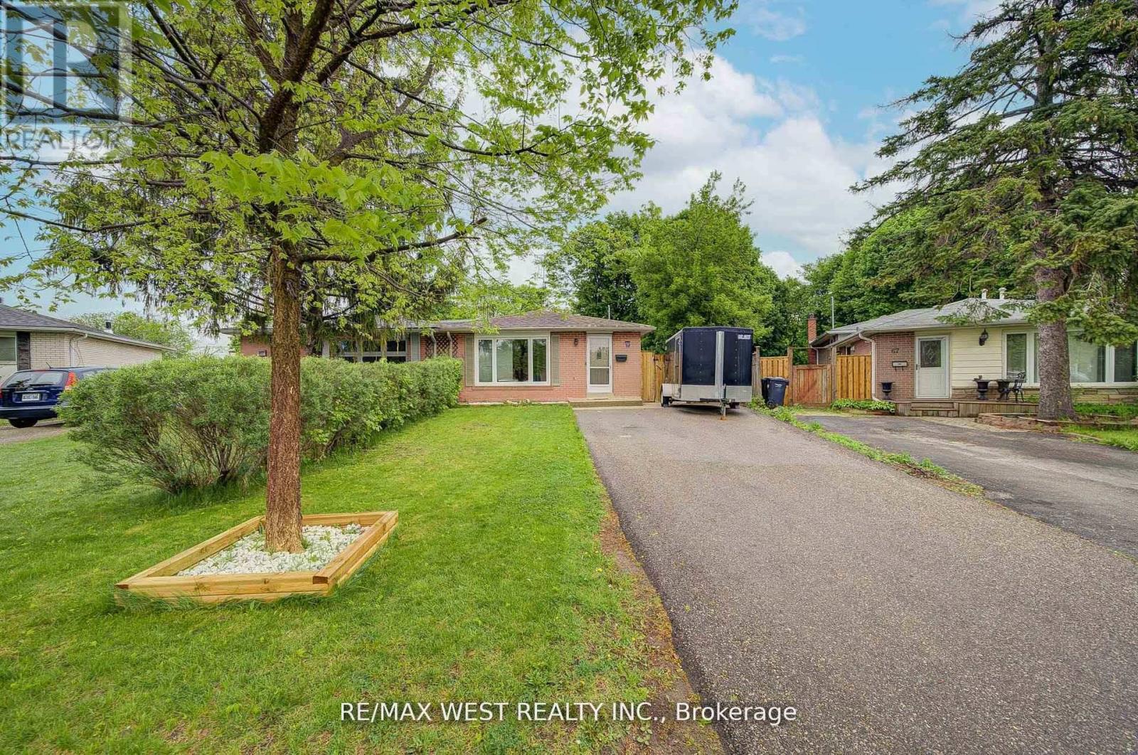 65 BELMONT DRIVE, Brampton, Ontario