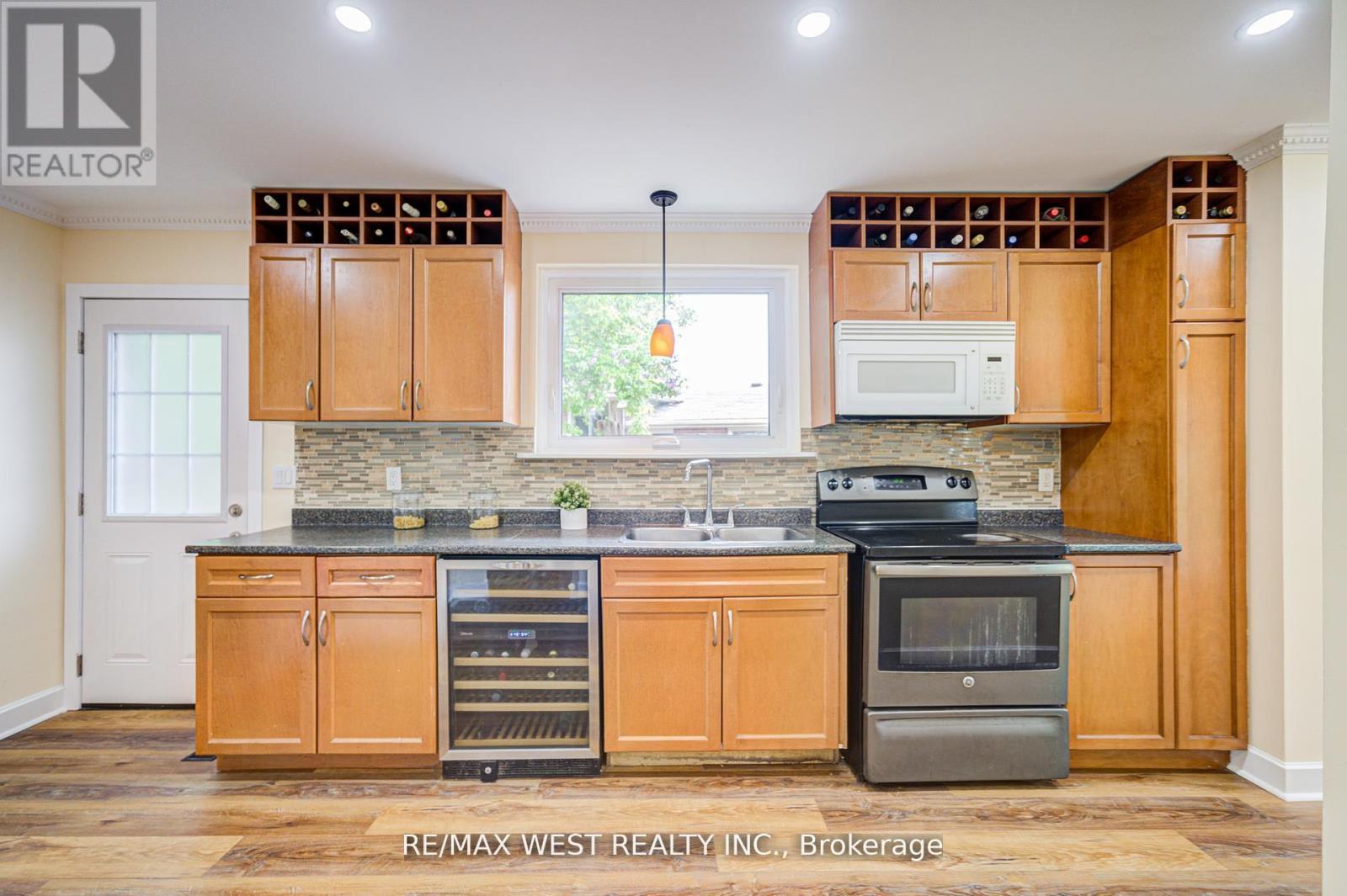 65 Belmont Drive, Brampton, Ontario  L6T 2K5 - Photo 25 - W12430577
