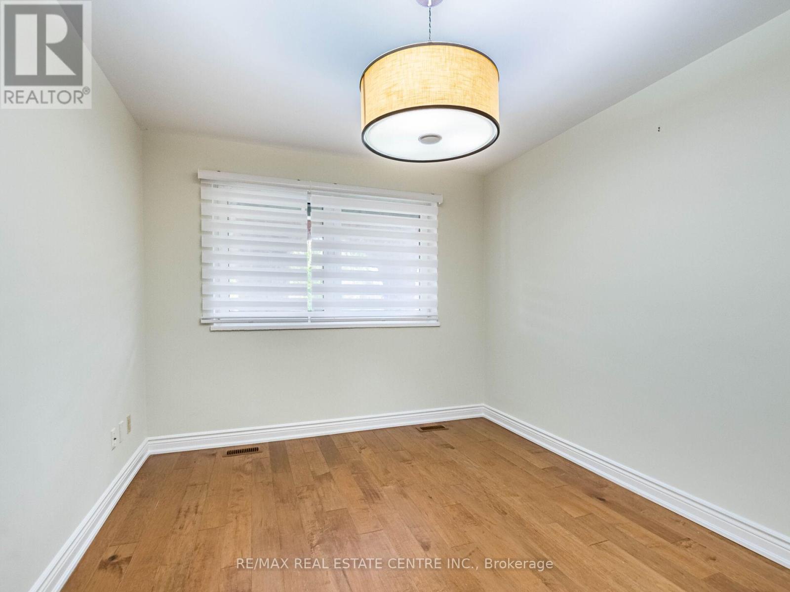 3331 Etude Drive, Mississauga, Ontario  L4T 1T4 - Photo 19 - W12430579