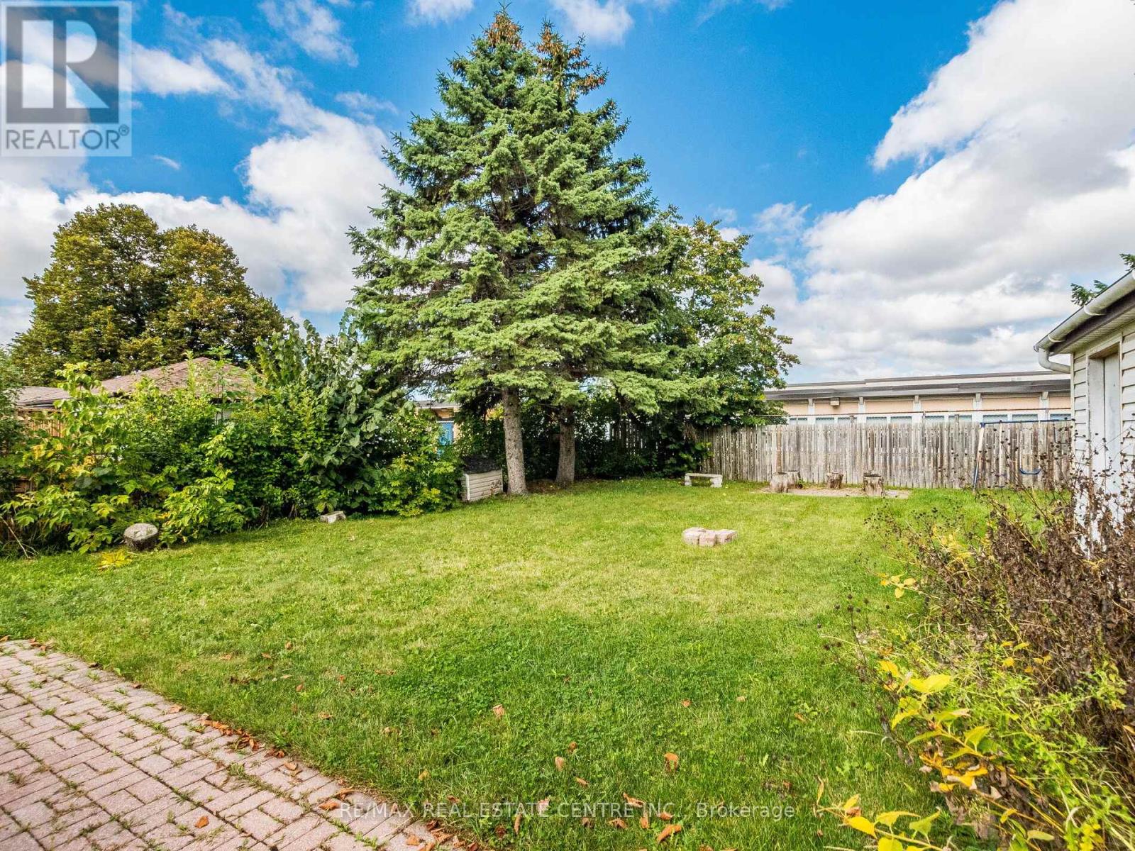 3331 Etude Drive, Mississauga, Ontario  L4T 1T4 - Photo 32 - W12430579