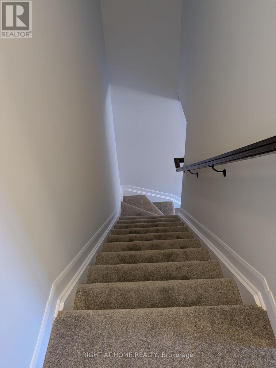 304 Clearpath Private, Ottawa, Ontario  K2T 0S7 - Photo 10 - X12430594