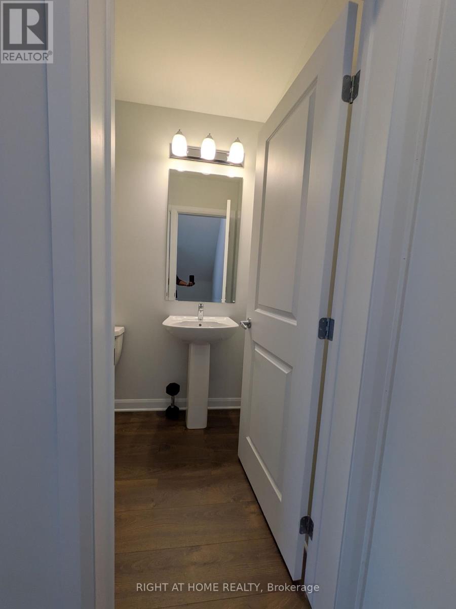 304 Clearpath Private, Ottawa, Ontario  K2T 0S7 - Photo 37 - X12430594