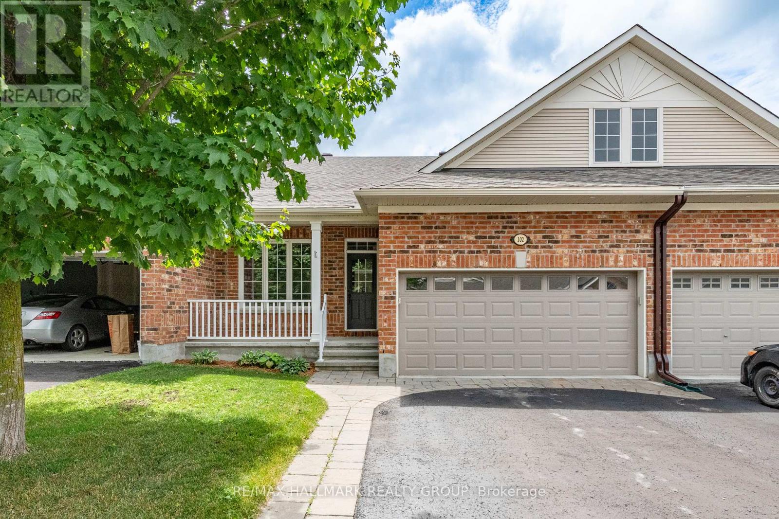 102 KELSO PRIVATE, ottawa, Ontario