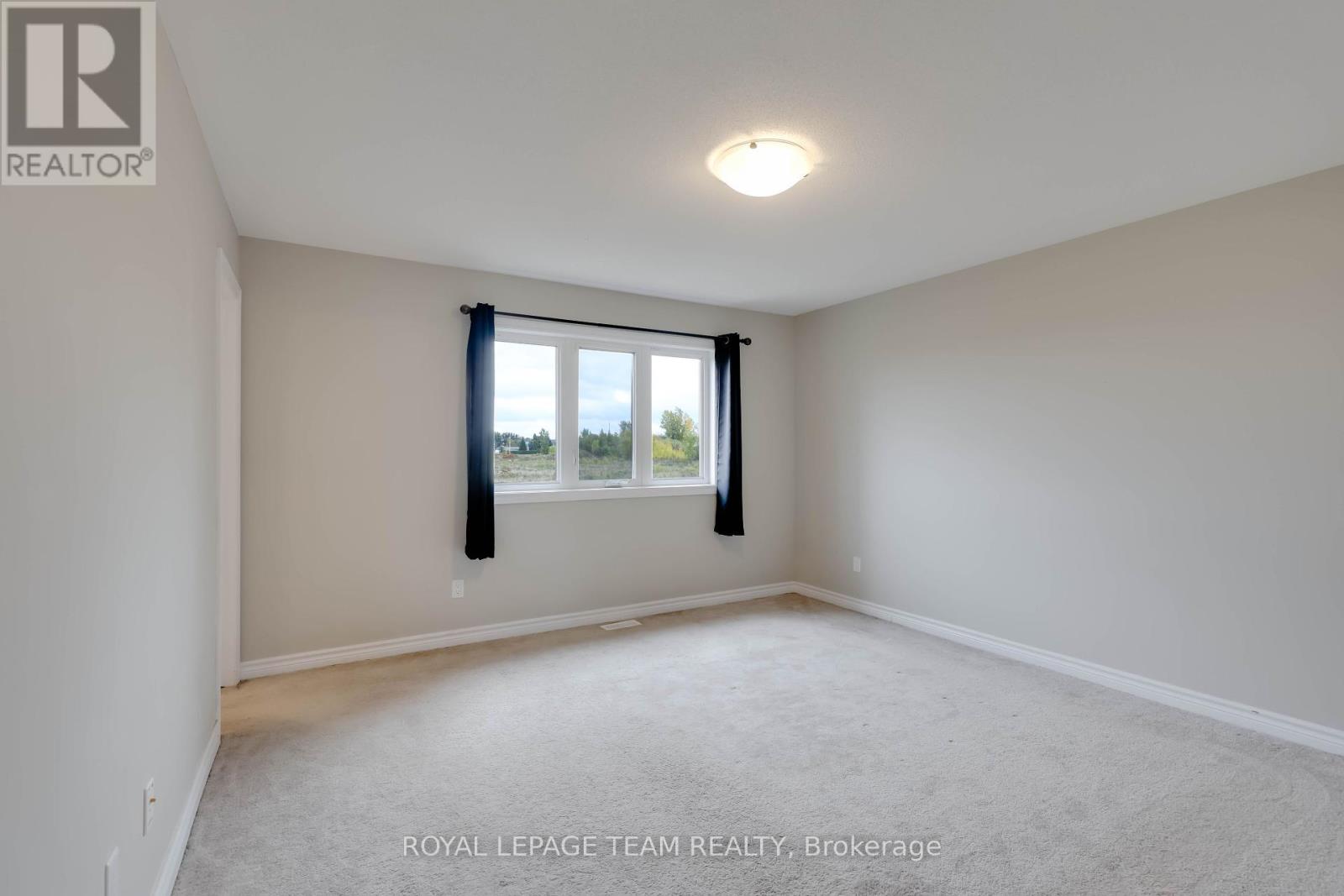 233 Kimpton Drive, Ottawa, Ontario  K2S 2H9 - Photo 17 - X12430605