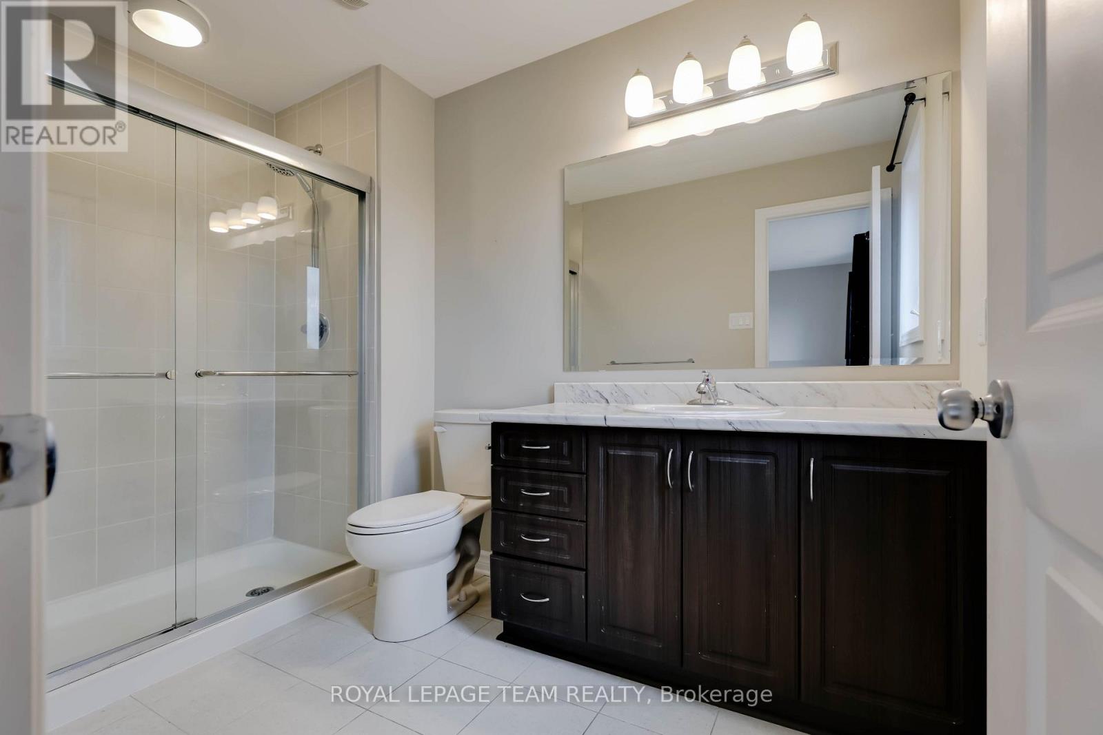 233 Kimpton Drive, Ottawa, Ontario  K2S 2H9 - Photo 18 - X12430605