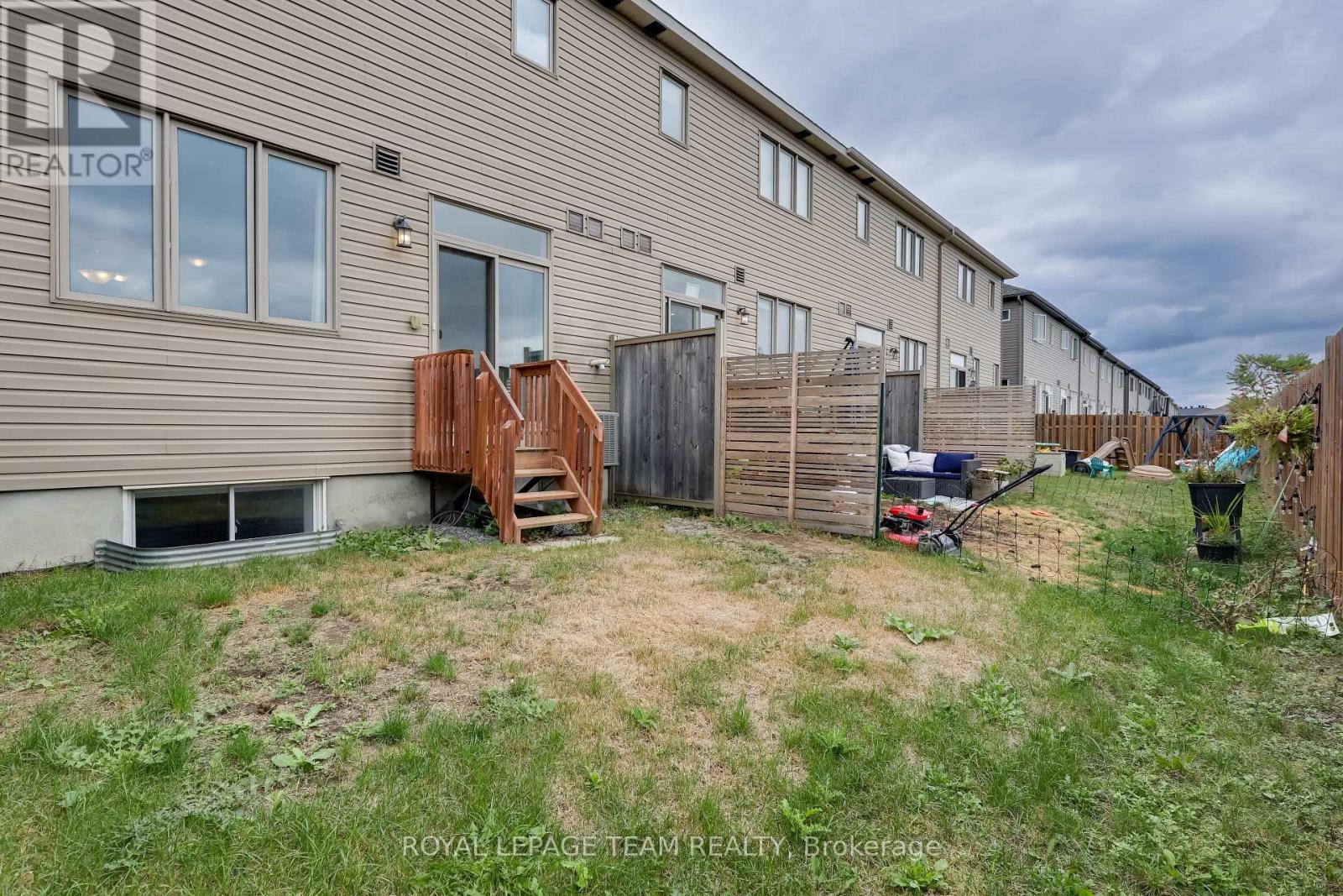 233 Kimpton Drive, Ottawa, Ontario  K2S 2H9 - Photo 37 - X12430605