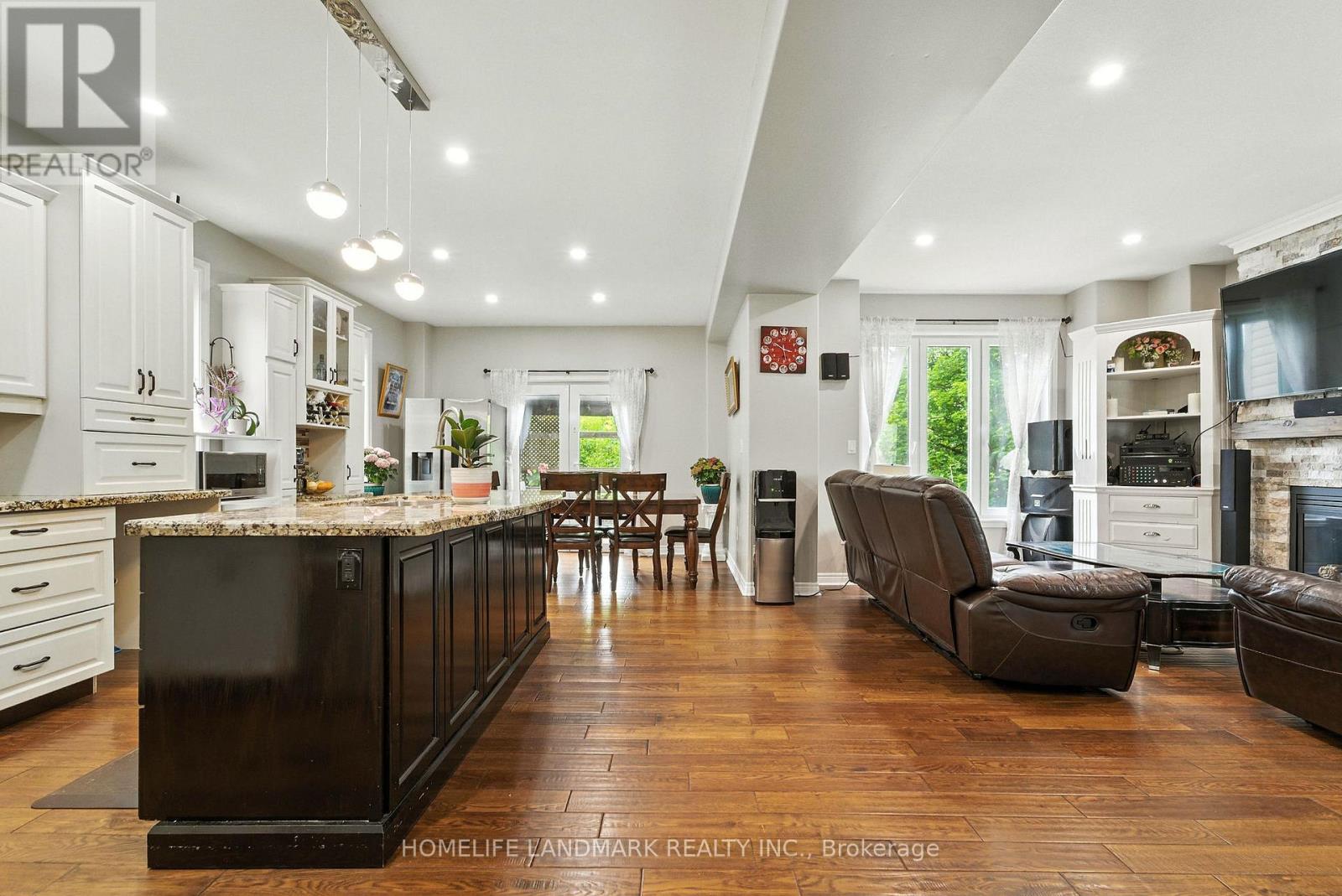 38 Woodrow Street, St. Catharines, Ontario  L2P 2A2 - Photo 11 - X12430549
