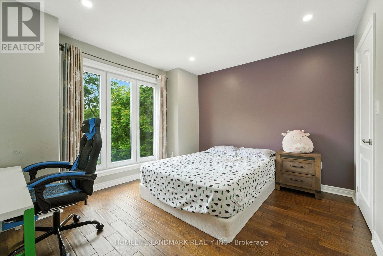 38 Woodrow Street, St. Catharines, Ontario  L2P 2A2 - Photo 17 - X12430549