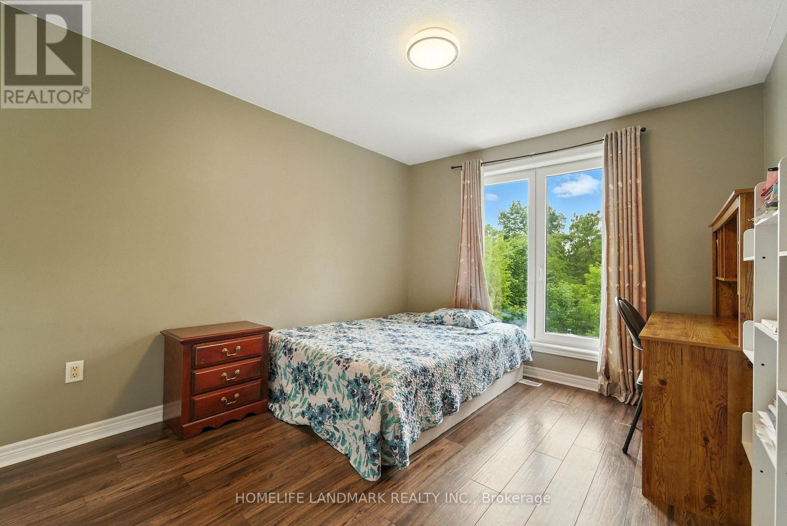 38 Woodrow Street, St. Catharines, Ontario  L2P 2A2 - Photo 18 - X12430549