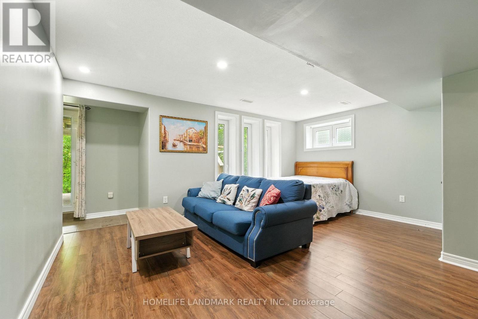 38 Woodrow Street, St. Catharines, Ontario  L2P 2A2 - Photo 24 - X12430549