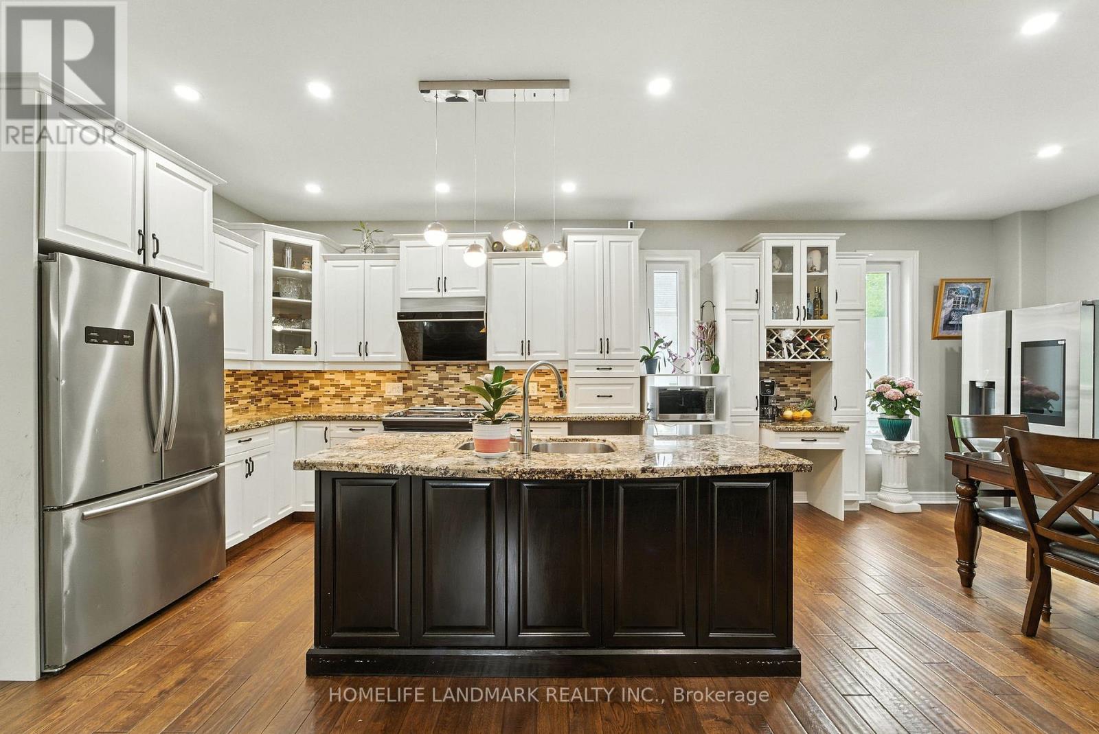 38 Woodrow Street, St. Catharines, Ontario  L2P 2A2 - Photo 8 - X12430549