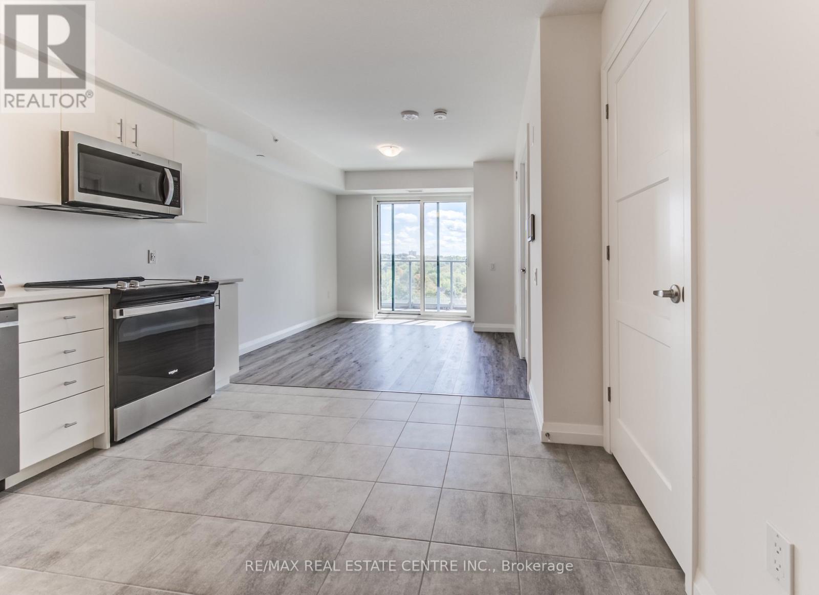 1003 - 93 Arthur Street S, Guelph, Ontario  N1E 0S6 - Photo 2 - X12430564