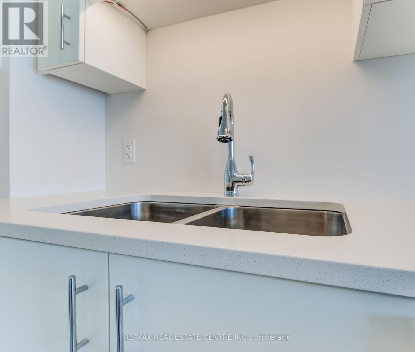1003 - 93 Arthur Street S, Guelph, Ontario  N1E 0S6 - Photo 7 - X12430564
