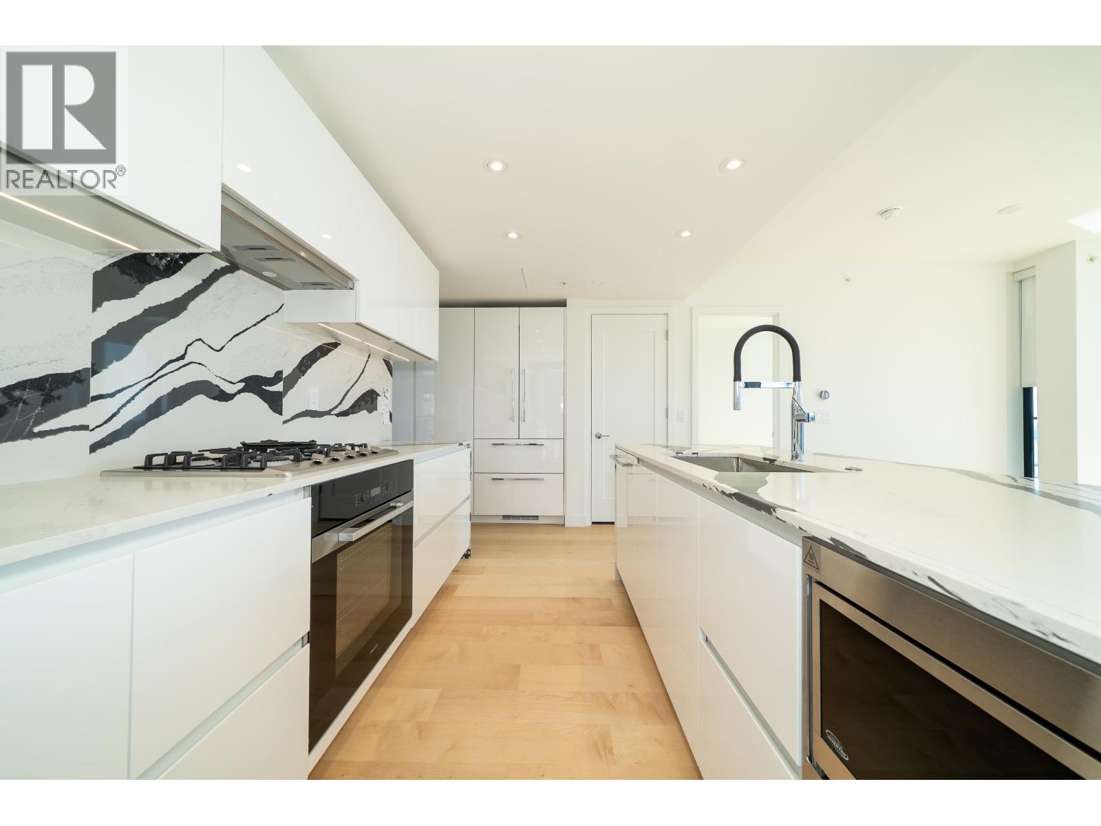 1306 135 E 13th Street, North Vancouver, British Columbia  V7L 0J8 - Photo 5 - R3030529