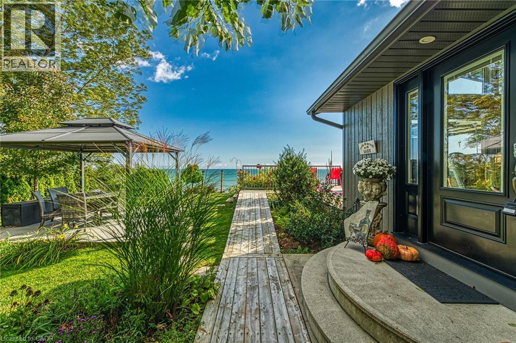 2023 Maple Boulevard, Port Dover, Ontario  N0A 1N2 - Photo 43 - 40774083