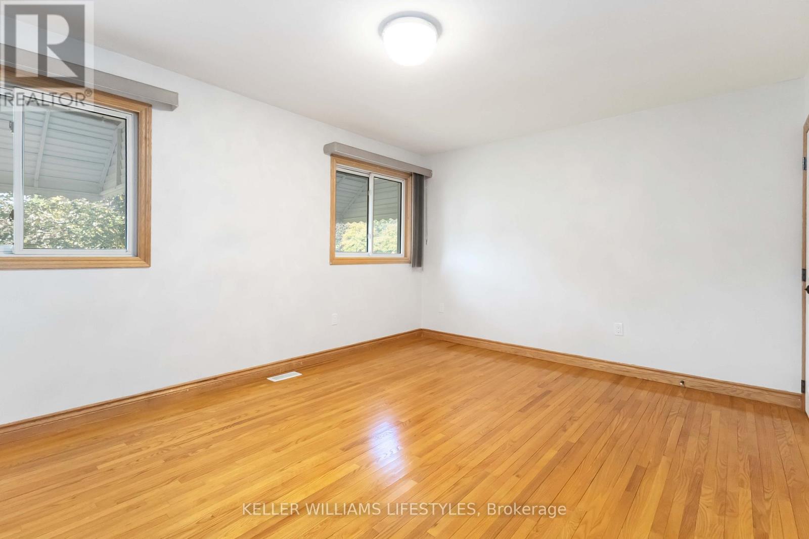 Upper - 61 Delaware Street S, Middlesex Centre, Ontario  N0L 1R0 - Photo 22 - X12430629