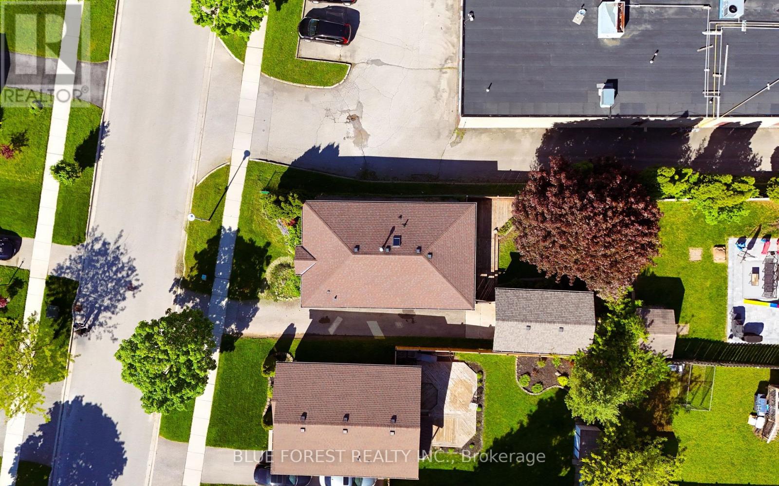 92 Ardsley Road, London North, Ontario  N6G 3W4 - Photo 31 - X12430630