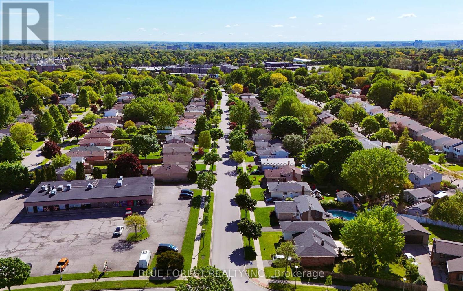 92 Ardsley Road, London North, Ontario  N6G 3W4 - Photo 32 - X12430630