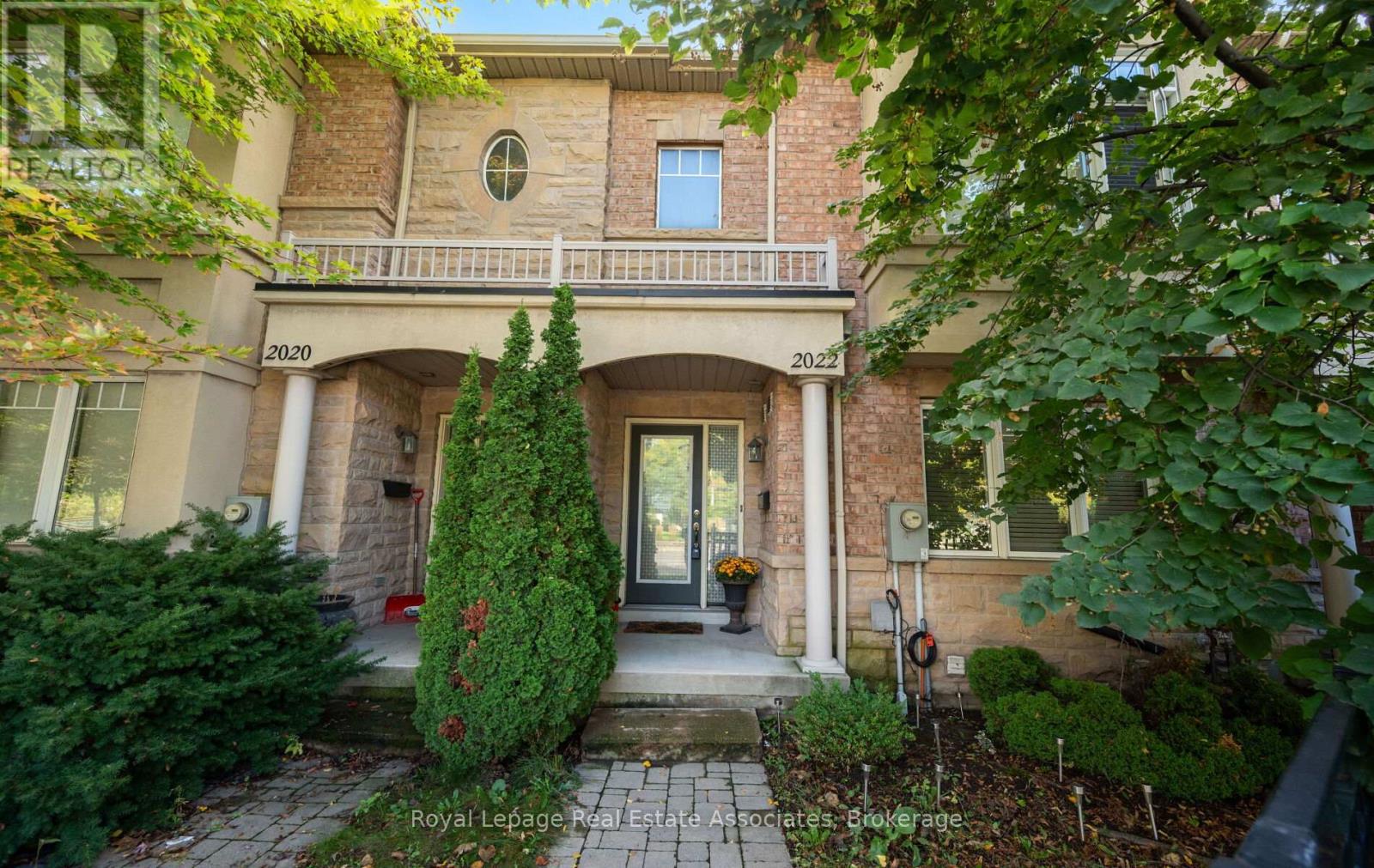 2022 LAKESHORE ROAD W, Mississauga, Ontario