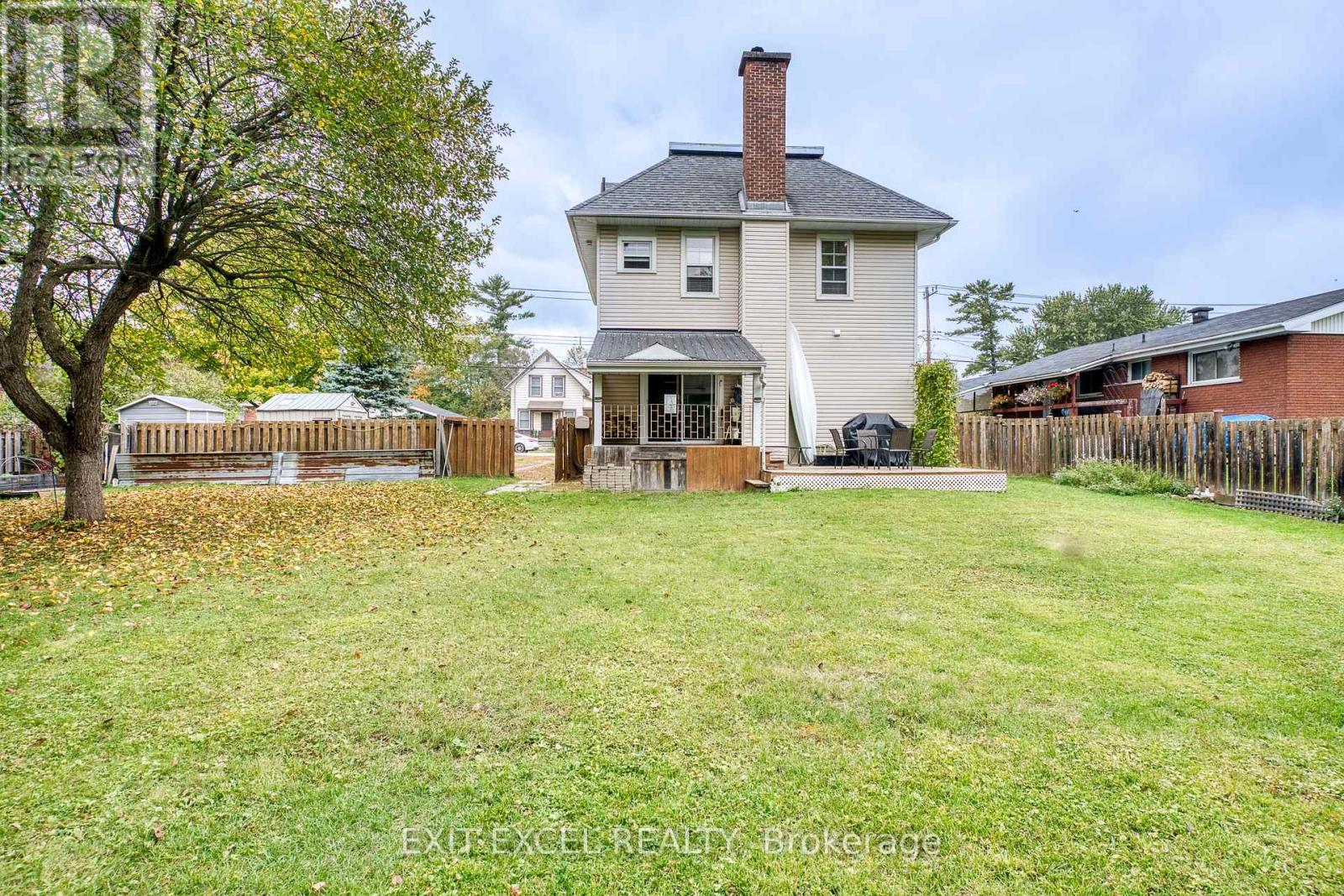 615 Moffat Street, Pembroke, Ontario  K8A 3Y2 - Photo 5 - X12430615