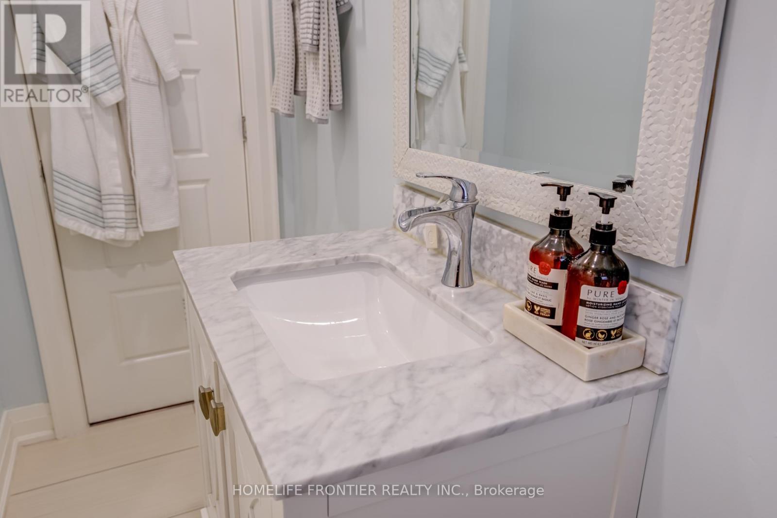72 Newton Drive, Toronto, Ontario  M2M 2M9 - Photo 23 - C12430220