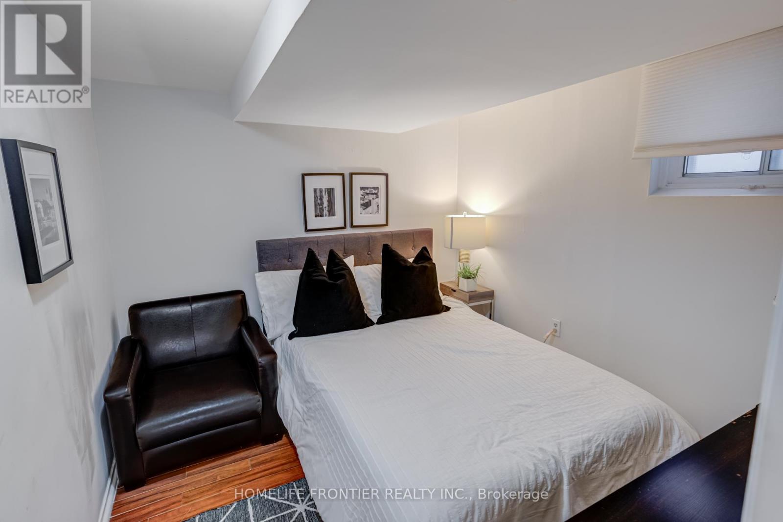72 Newton Drive, Toronto, Ontario  M2M 2M9 - Photo 34 - C12430220