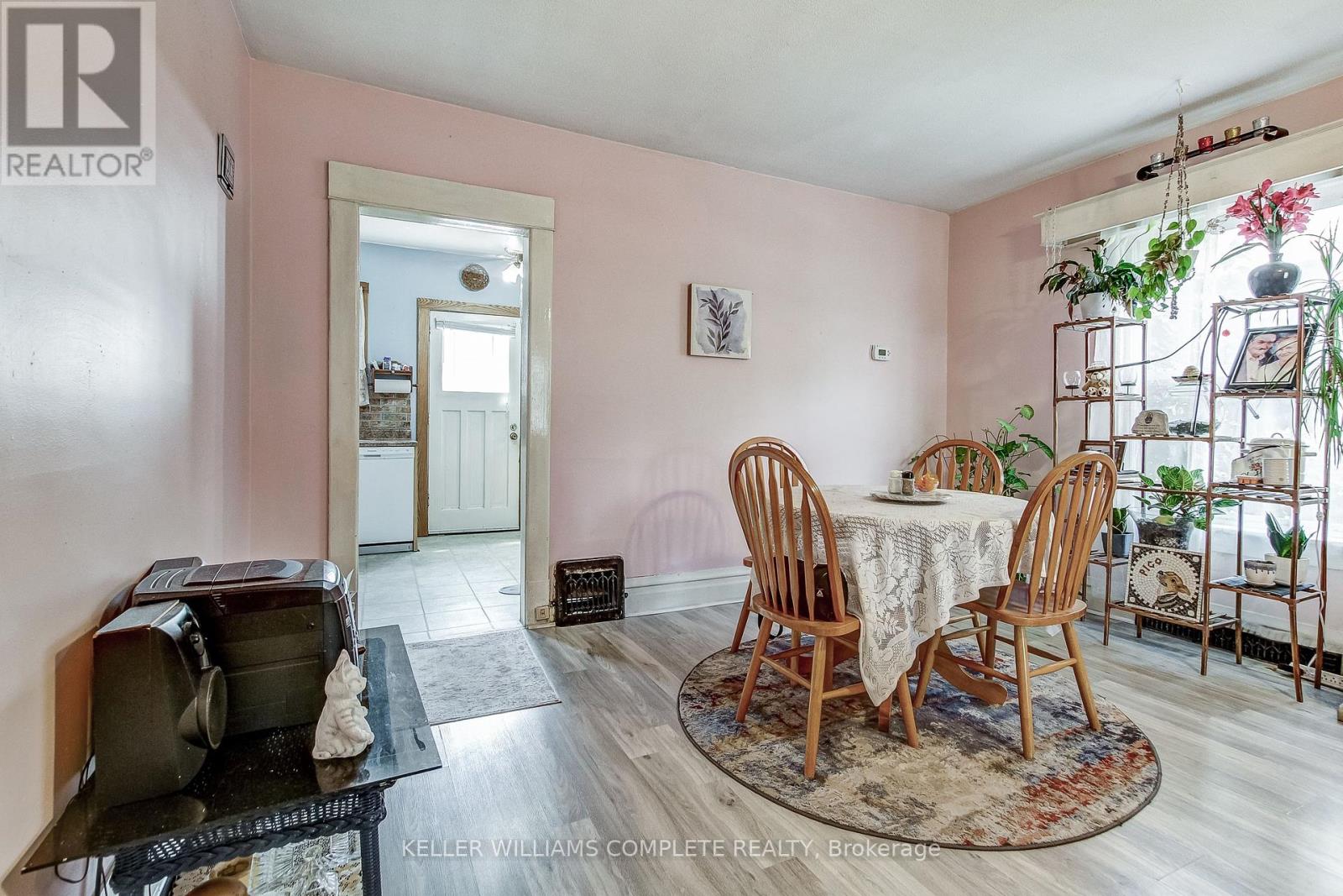 4634 Armory Street, Niagara Falls, Ontario  L2E 1S6 - Photo 5 - X12307857