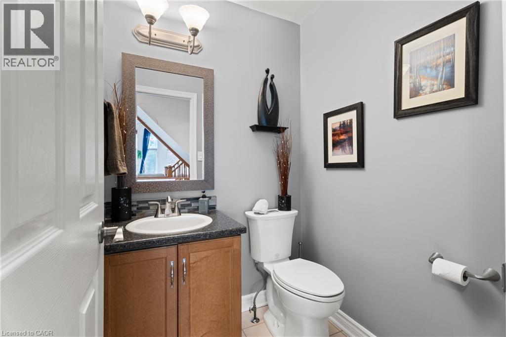 251 Hawkswood Trail, Hamilton, Ontario  L9B 2T1 - Photo 10 - 40766873