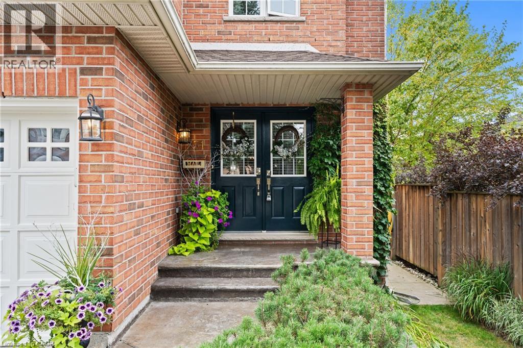 251 Hawkswood Trail, Hamilton, Ontario  L9B 2T1 - Photo 2 - 40766873