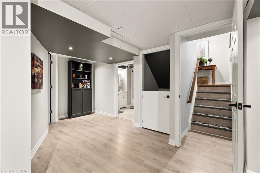 251 Hawkswood Trail, Hamilton, Ontario  L9B 2T1 - Photo 29 - 40766873