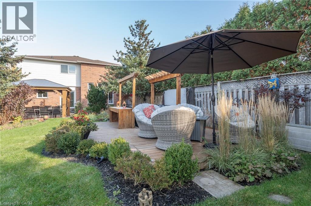251 Hawkswood Trail, Hamilton, Ontario  L9B 2T1 - Photo 39 - 40766873