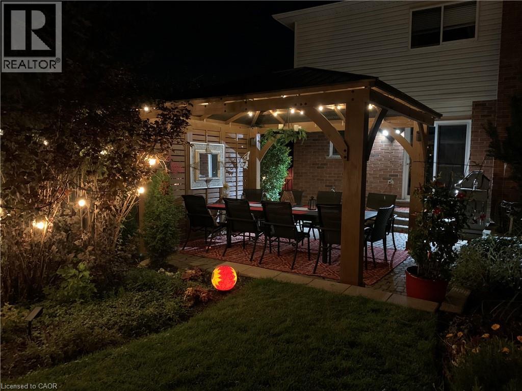 251 Hawkswood Trail, Hamilton, Ontario  L9B 2T1 - Photo 47 - 40766873