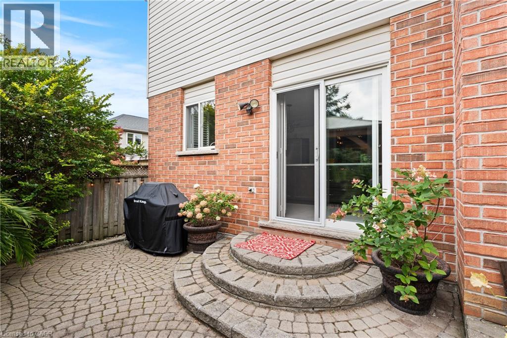 251 Hawkswood Trail, Hamilton, Ontario  L9B 2T1 - Photo 33 - 40766873