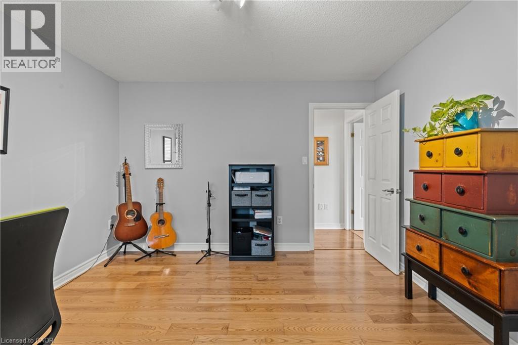 251 Hawkswood Trail, Hamilton, Ontario  L9B 2T1 - Photo 24 - 40766873