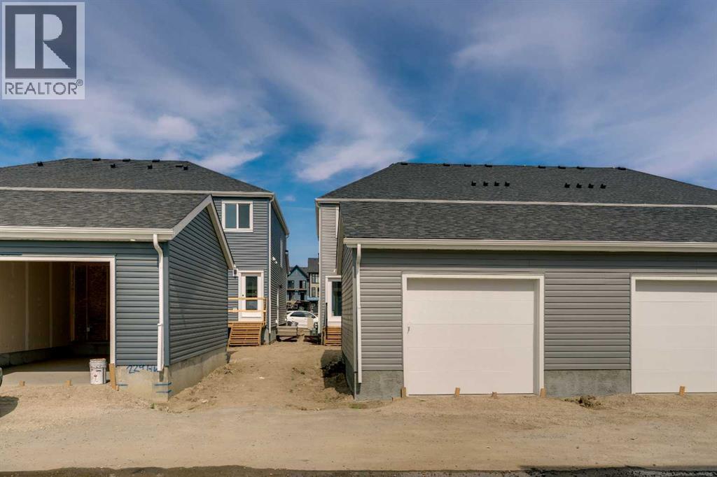225 Heirloom Way Se, Calgary, Alberta  T3S 0H2 - Photo 38 - A2203874