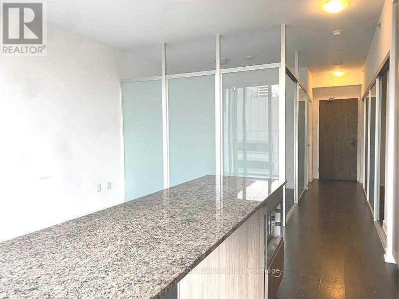 1007 - 426 University Avenue, Toronto, Ontario  M5G 1S9 - Photo 3 - C12430614