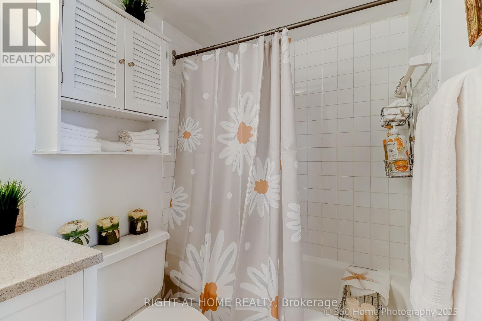 1709 - 60 Pavane Link Way, Toronto, Ontario  M3C 2Y6 - Photo 15 - C12430635
