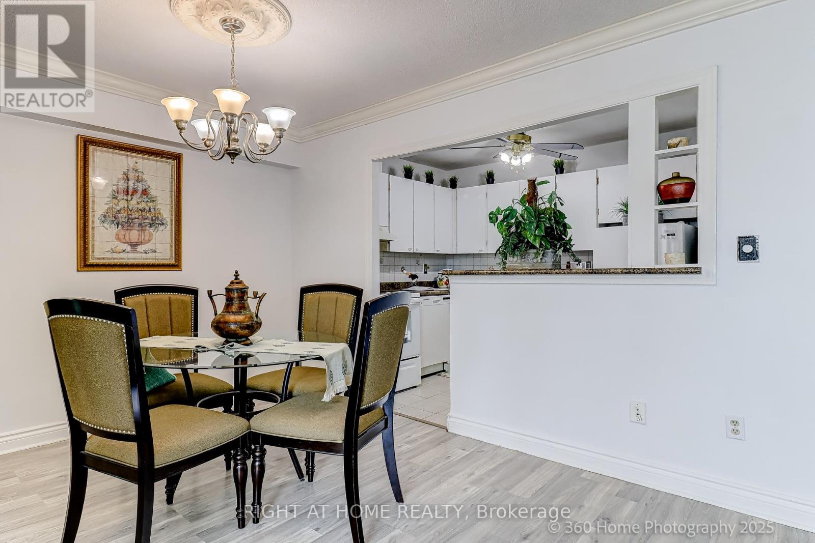 1709 - 60 Pavane Link Way, Toronto, Ontario  M3C 2Y6 - Photo 6 - C12430635