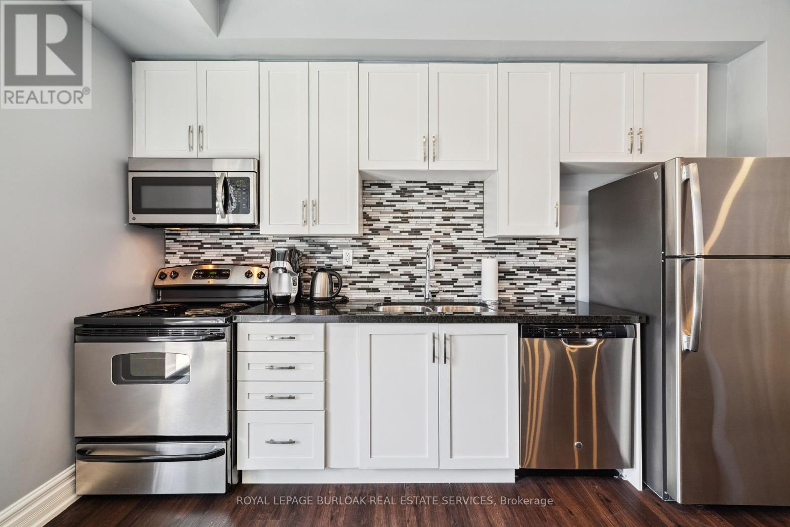 501 - 34 Plains Road E, Burlington (Lasalle), Ontario  L7T 0B9 - Photo 38 - W12430624