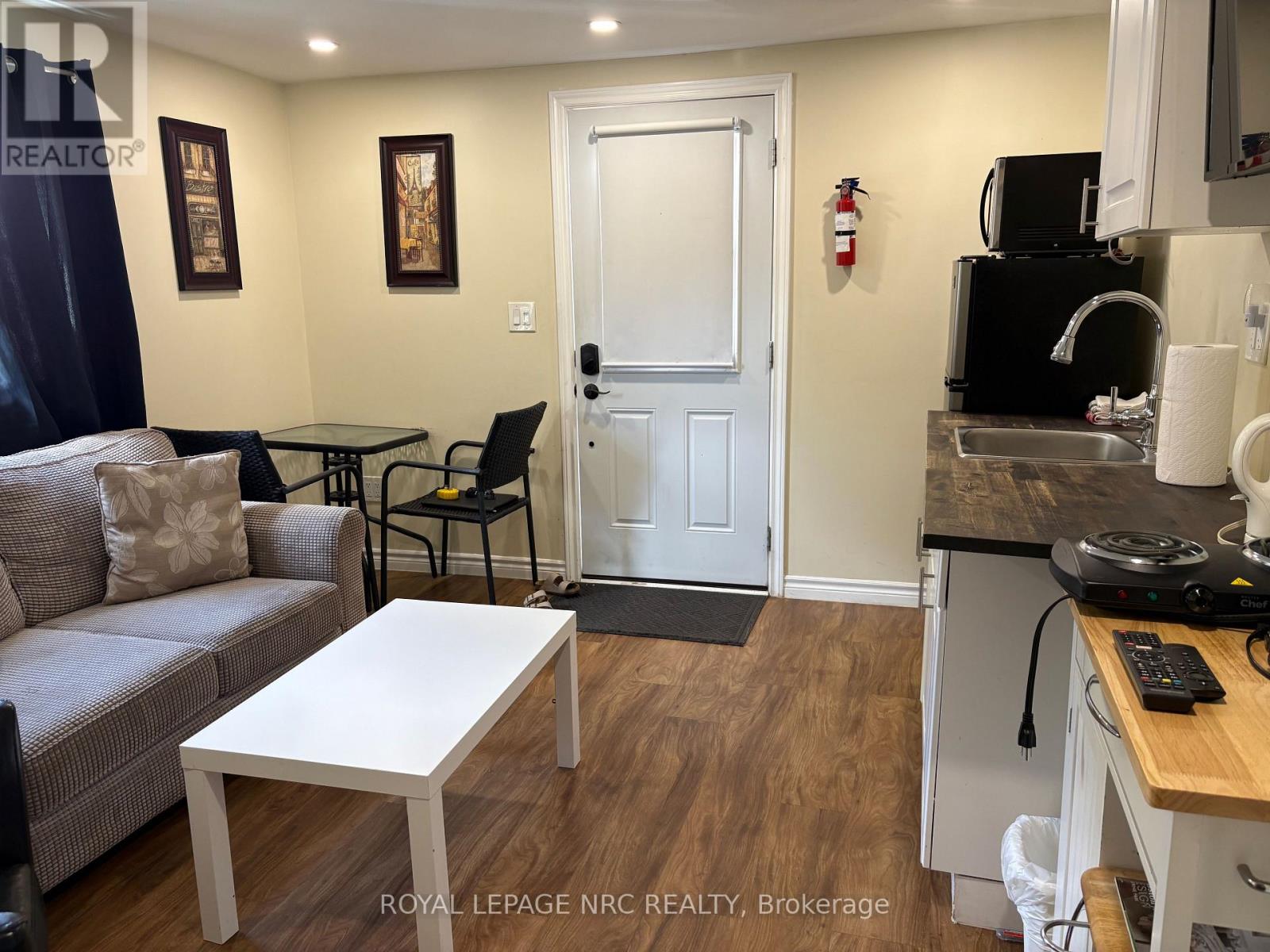 375 Almond Lane, St. Catharines (Secord Woods), Ontario  L2T 1B9 - Photo 11 - X12430652