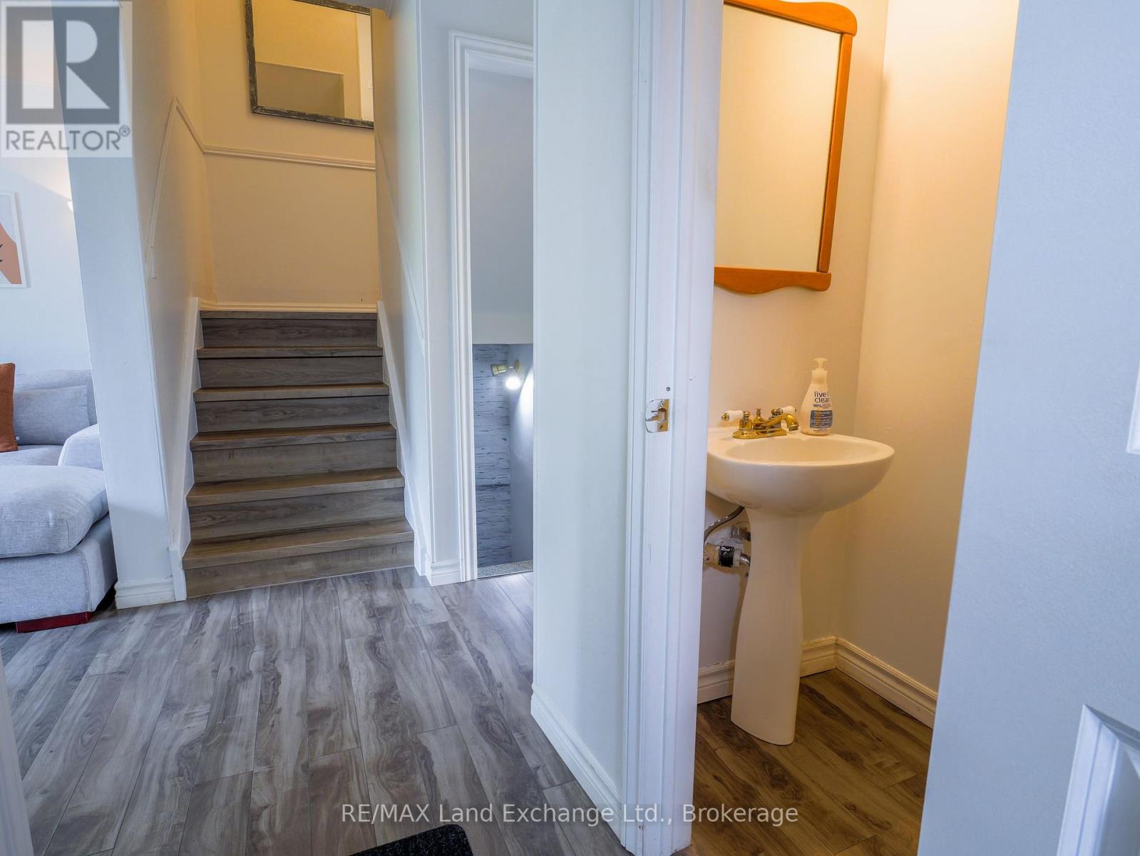 650 Barnes Avenue, Saugeen Shores, Ontario  N0H 2C1 - Photo 13 - X12430653