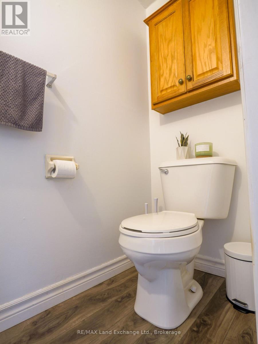 650 Barnes Avenue, Saugeen Shores, Ontario  N0H 2C1 - Photo 22 - X12430653