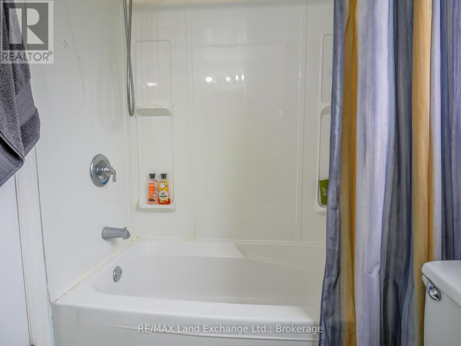 650 Barnes Avenue, Saugeen Shores, Ontario  N0H 2C1 - Photo 25 - X12430653