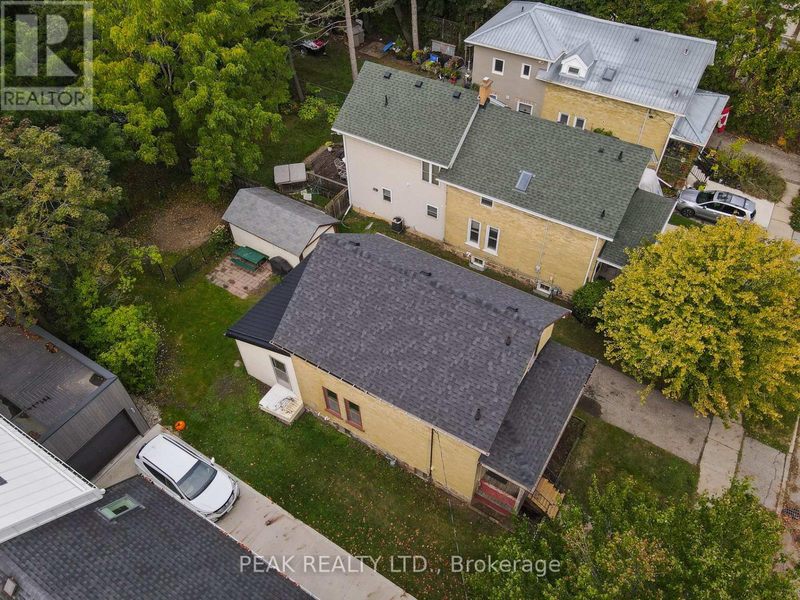 65 Short Street, Waterloo, Ontario  N2L 1X9 - Photo 11 - X12430633