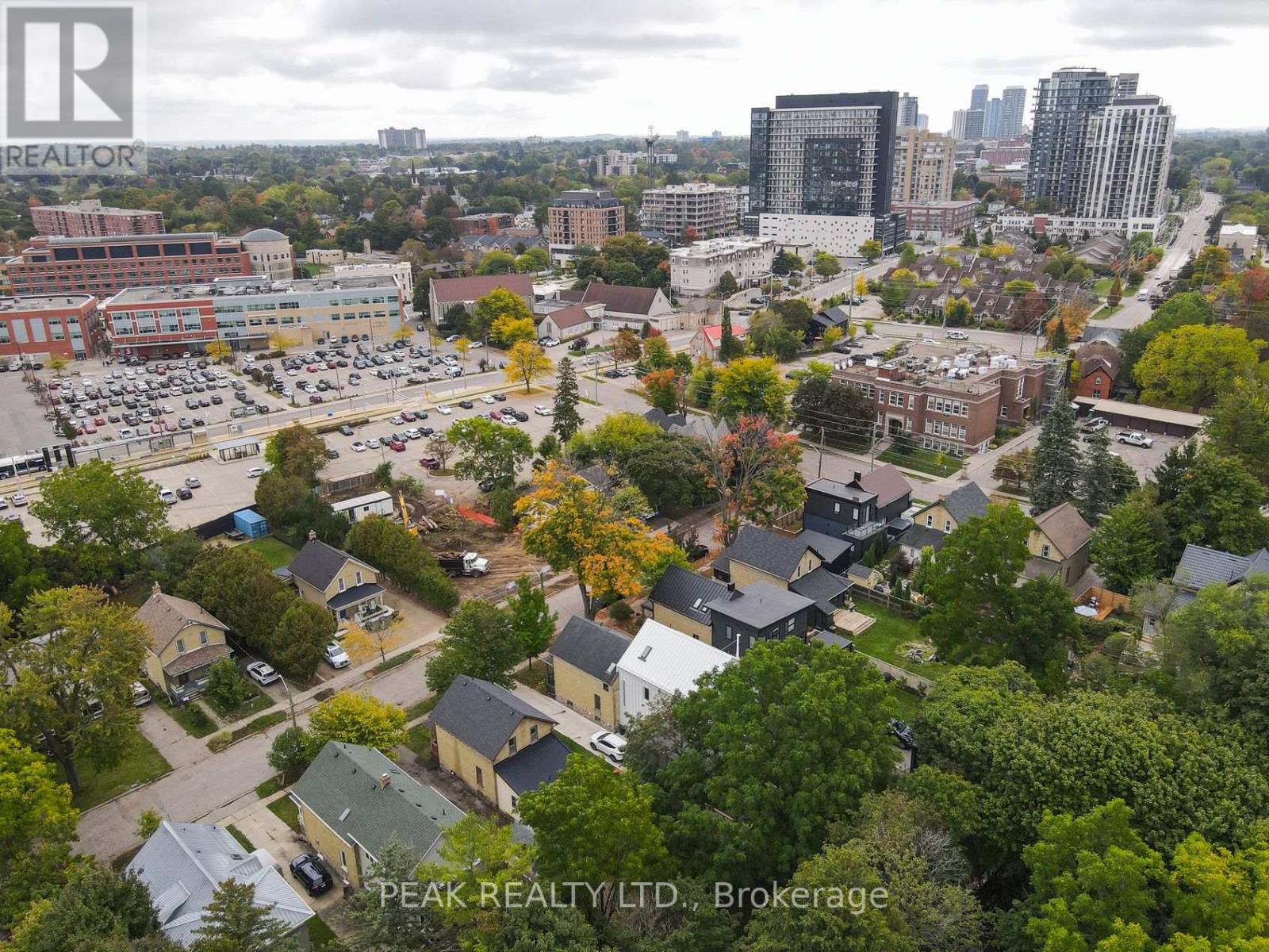 65 Short Street, Waterloo, Ontario  N2L 1X9 - Photo 13 - X12430633