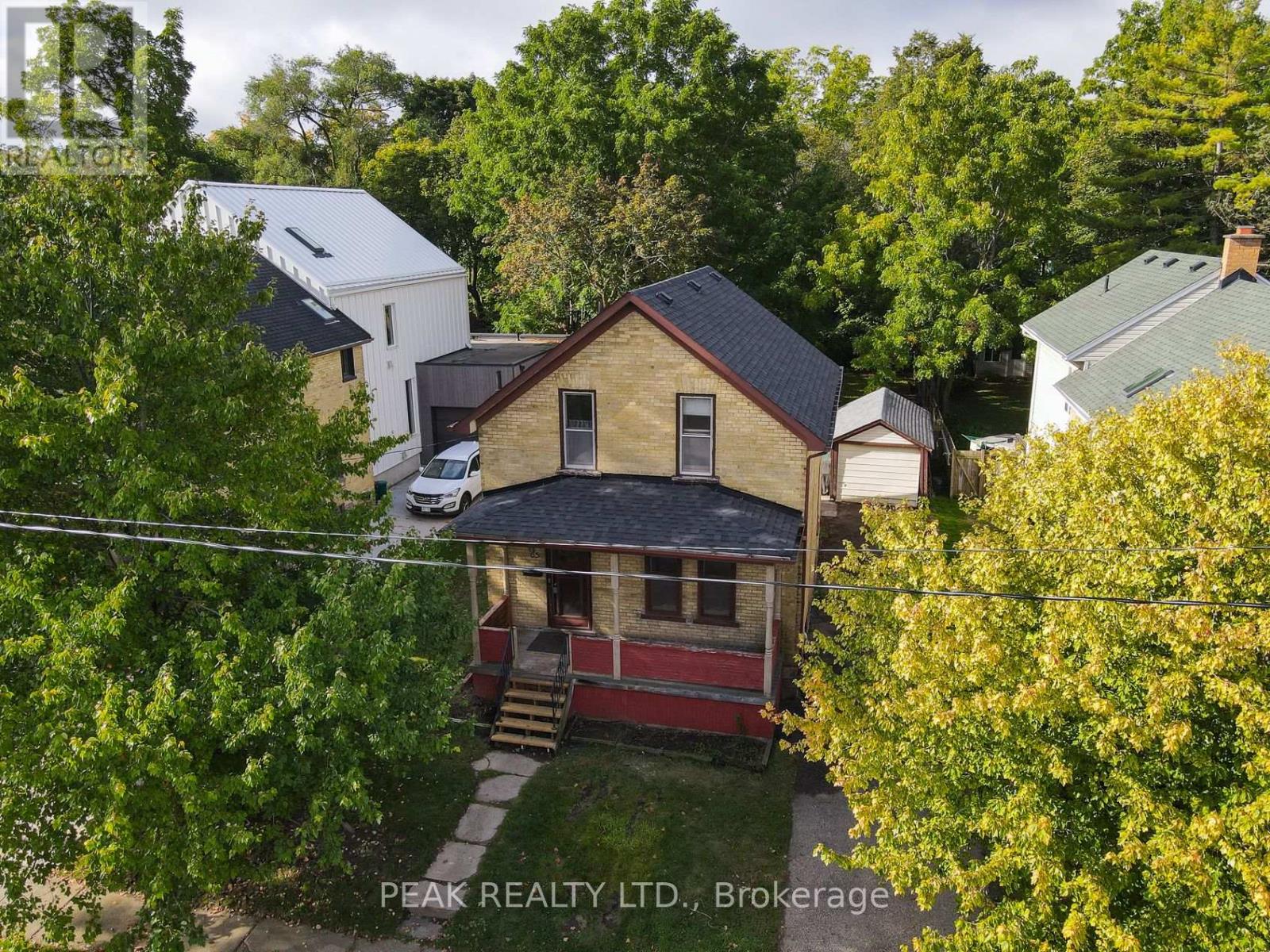 65 Short Street, Waterloo, Ontario  N2L 1X9 - Photo 3 - X12430633