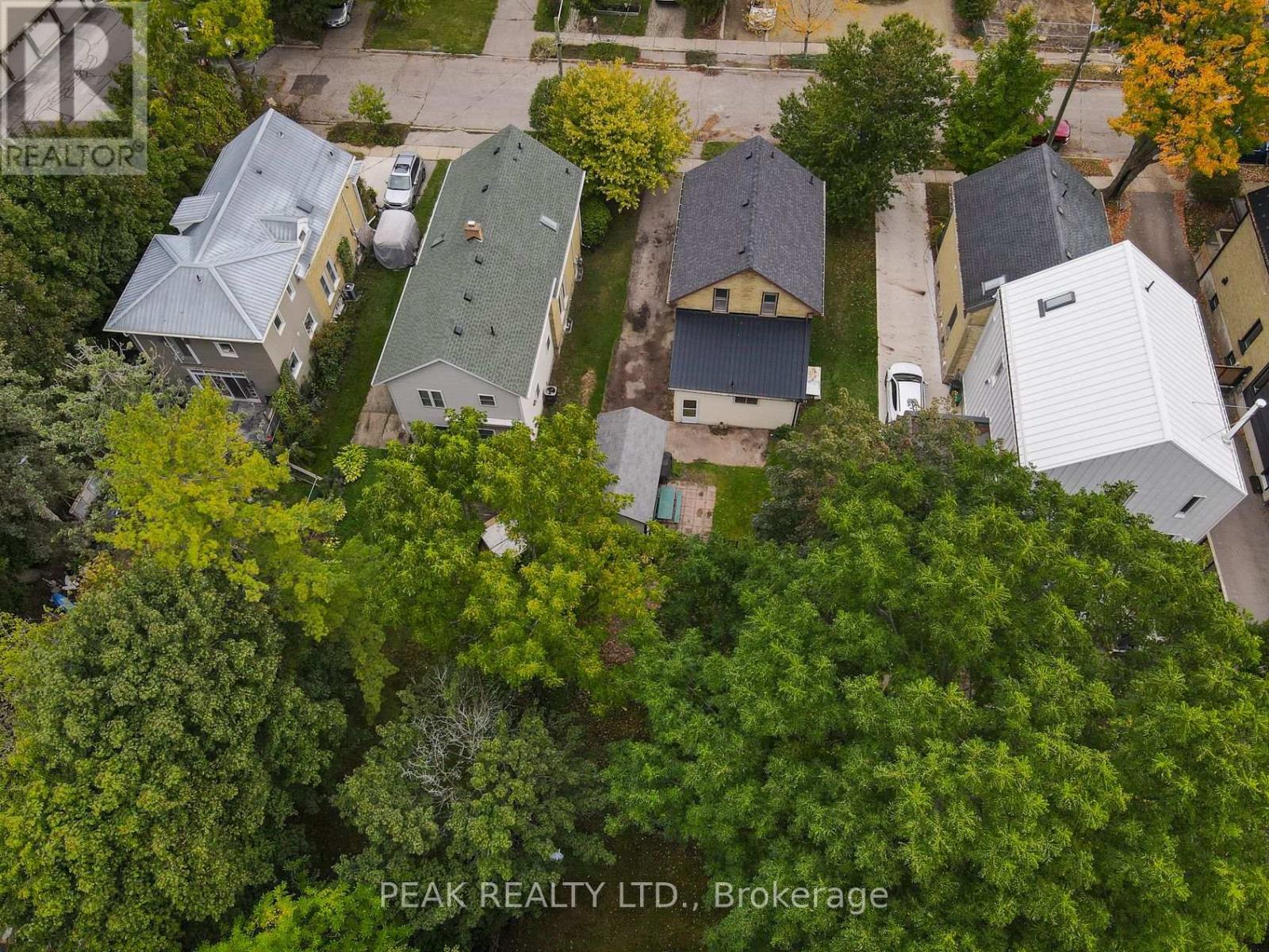 65 Short Street, Waterloo, Ontario  N2L 1X9 - Photo 5 - X12430633