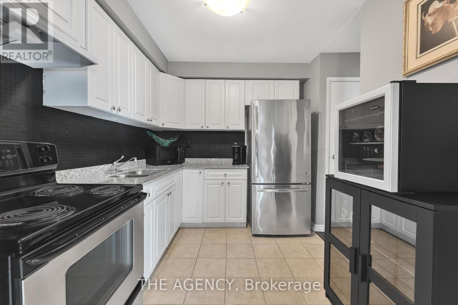48 - 860 Rymal Road E, Hamilton, Ontario  L8W 2X6 - Photo 12 - X12430643