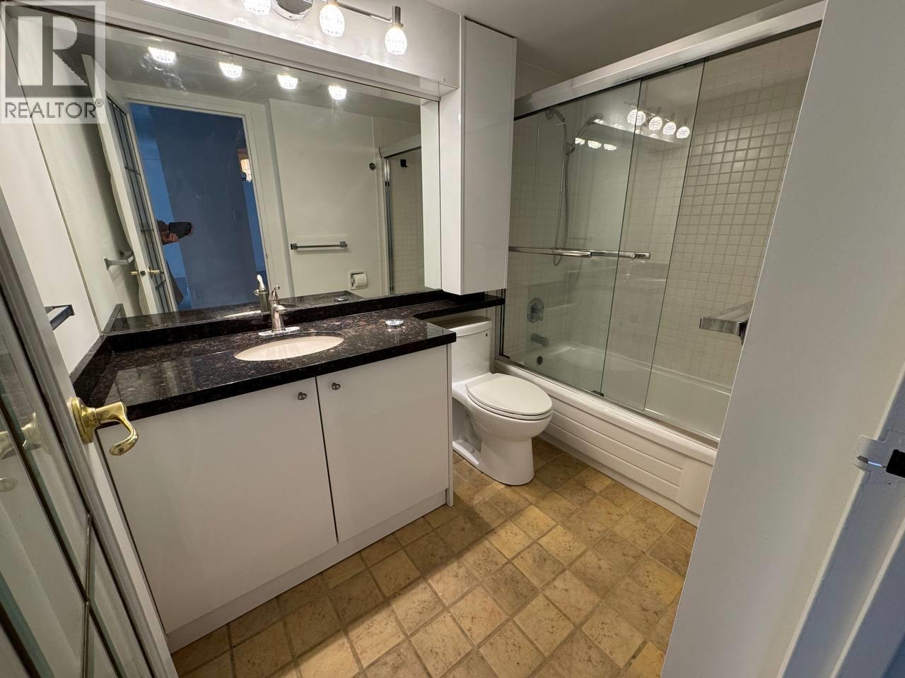 407 2008 Fullerton Avenue, North Vancouver, British Columbia  V7P 3G7 - Photo 13 - R3051256